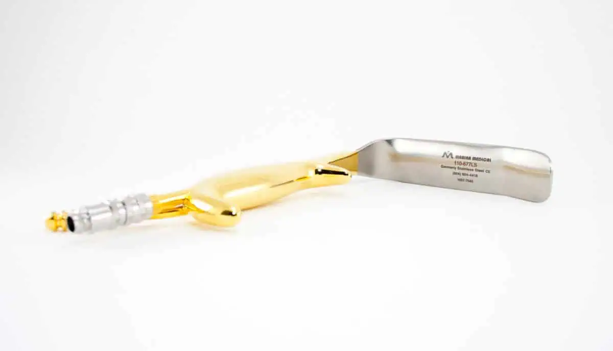 Laser Marking on a Retractor